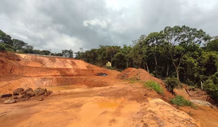 Terreno de 5.000 m² à Venda no Condomínio Turmalinas em Esmeraldas - R$300.000