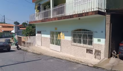 Apartamento de Luxo no Centro de Esmeraldas-MG: 4 Quartos, 2 Salas, 2 Banheiros, 154m² de Área