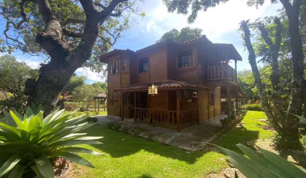 Sítio à Venda em Esmeraldas - 6.000m², Casa de Madeira, Área Gourmet, Orquidário e Muito Mais! Apenas R$680.000