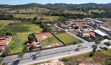 Venda de Área de 2.000m² no Bairro São José, Esmeraldas - Murada e Escriturada, R$ 1.000.000