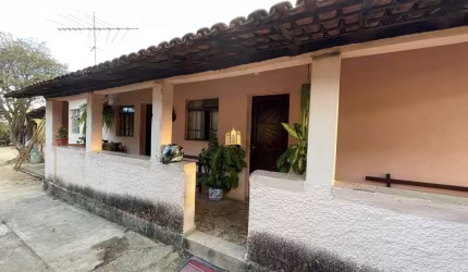 Casa à Venda no Centro de Esmeraldas, MG - 5 Quartos, 979m² de Área Total, R$ 1.200.000
