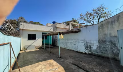 Casa para Locação no Bairro Dumaville, Esmeraldas - 2 Quartos, Casa Individual por R$ 500