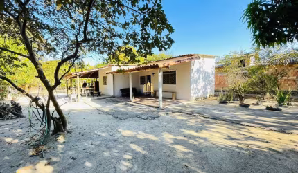 Venda de Sítio na Região dos Tropeiros, Esmeraldas - 2.750m² com Casa, Fogão a Lenha, R$ 335.000