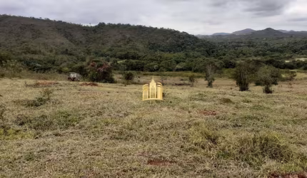 Excelente Terreno de 20.000m² à Venda em Área Rural de Esmeraldas - Próximo ao Centro, R$ 250.000