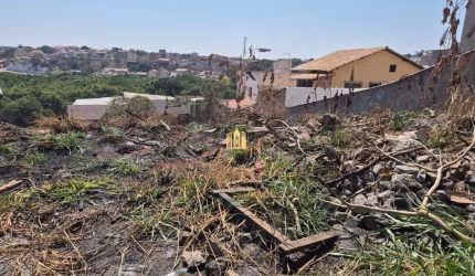 Lote à Venda no Bairro São Pedro em Esmeraldas - 360 m² por R$75.000