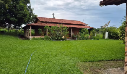 Fazenda de 9 Hectares à Venda em Esmeraldas - R$1.300.000,00 com Casas, Lagoas e Área Gourmet