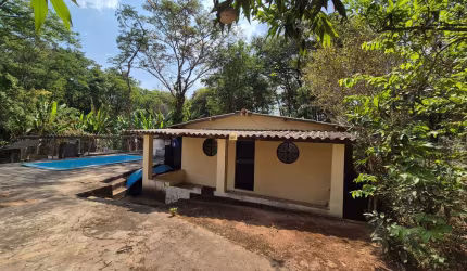 Sítio à Venda em Betim - 1.497m², 2 Quartos, Piscina - R$350.000