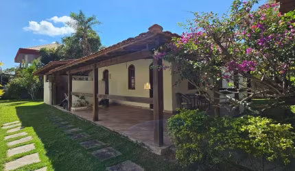 Casa à Venda Condomínio Clube dos 200: 3 Quartos, Lazer Completo!