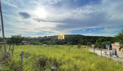 Chácara à Venda em Condomínio Bela Vista: 4058m², Tranquilidade e Natureza!