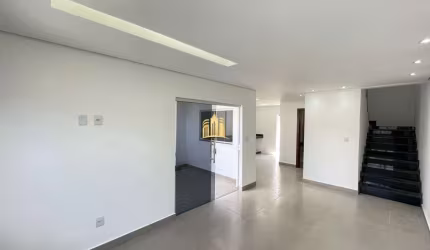 Casa à Venda Guarujá Mansões, Betim: 3 Quartos, Suíte, 106m² e Habite-se!