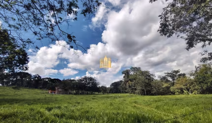 Chácara à Venda em Boa Vista - 2 Hectares com Casa Inacabada