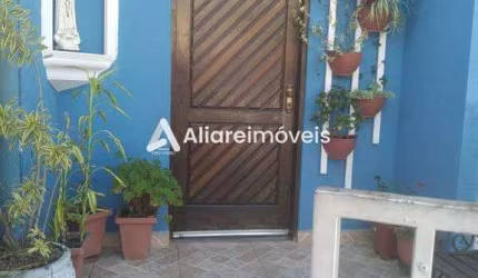 Casa c/ 2 quartos e 4 vagas, 230m², à venda no bairro Chácara Mafalda, por 750.000,00