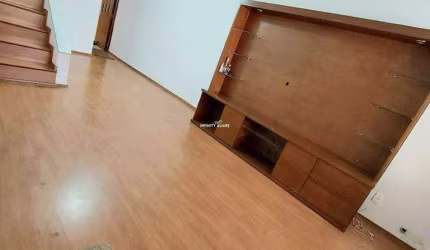 Casa c/ 3 quartos e 2 vagas, 137m², à venda no bairro Vila Granada, por 535.000,00