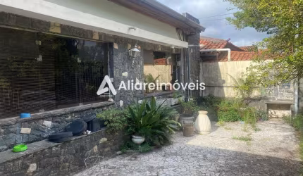 Casa c/ 3 quartos, 1 suíte e 4 vagas, 189m², à venda no , no bairro Instituto de Previdência, por 1.272.000,00