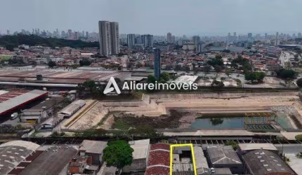 Galpão c/ 300m², à venda no bairro Jardim Aricanduva, por 1.200.000,00