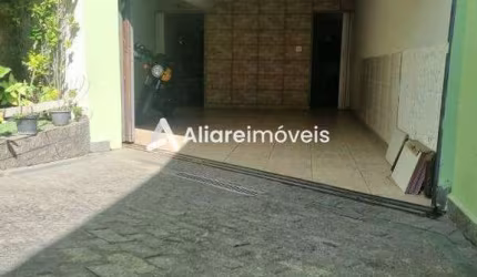 Casa c/ 3 quartos e 2 vagas, 150m², à venda no bairro Água Rasa, por 731.400,00