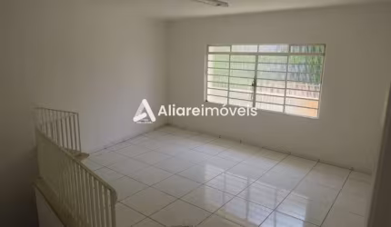 Prédio c/ 340m², 6 vagas, à venda no bairro Jardim Cidália, por 2.200.000,00