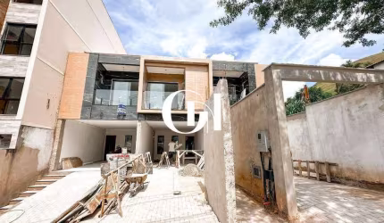 Casa com 3 quartos à venda, 118 m² por R$ 599.000 - Recanto da Mata - Juiz de Fora/MG