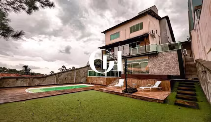 Casa à venda, 5 quartos, 4 suítes, 3 vagas, Spina Ville II - Juiz de Fora/MG