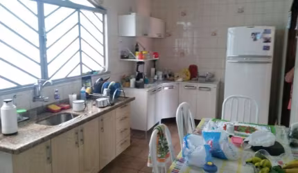 Casa à venda na Avenida José Francisco Marcondes, Jardim São Vicente, São José dos Campos por R$ 575.000
