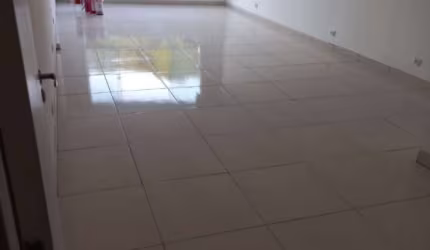 Aluga-se Sala Comercial Excelente localização Vale do Sol