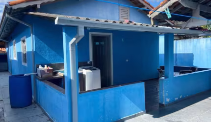 VENDE-SE CASA COM 03 DORMITÓRIOS JD CASTANHEIRAS