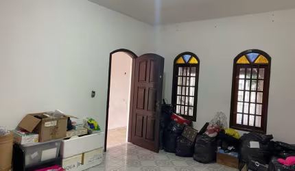 VENDE-SE CASA COM 03 DORMITÓRIOS SENDO 01 SUITE NO PARQUE NOVA ESPERANÇA