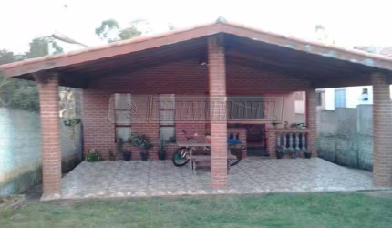Casa em Bairros em Araçoiaba da Serra