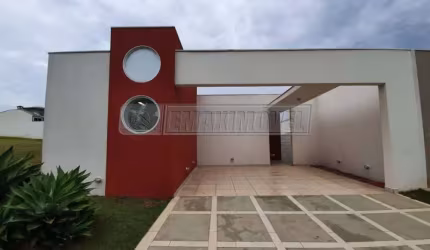 Casa com 3 Quartos sendo 1 suíte, 4 vagas e lazer completo - Lago da Serra