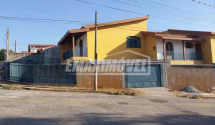 Casa em Bairros em Votorantim