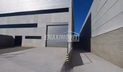 Galpão Comercial para Locação com 900m² e 2 escritórios