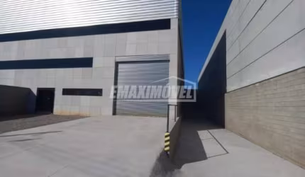 Galpão Comercial para Locação com 900m² e 2 escritórios