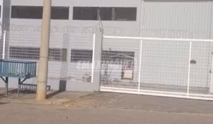 Galpão com 1.000 m² no bairro Cajuru do Sul