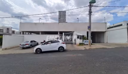 Apartamento mobiliado com 2 quartos no Wanel Ville em Sorocaba/SP