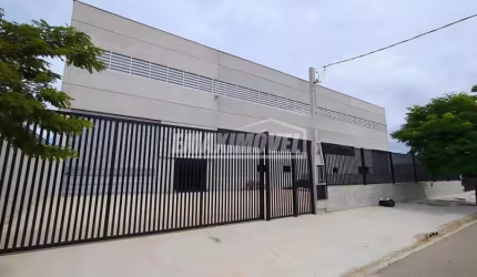 Salão Comercial para Locação com 1000m²