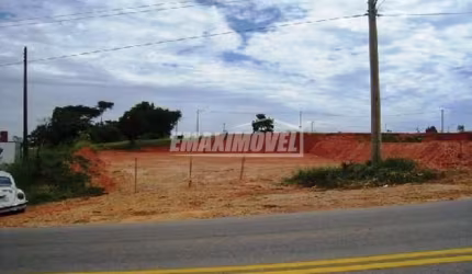 Terreno com 2.500,19 m² para locação