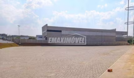 Galpão Comercial de 823m² no Condomínio Ômega