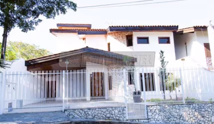 Casa com 4 Quartos sendo 3 Suítes e 2 com hidromassagem no Campolim