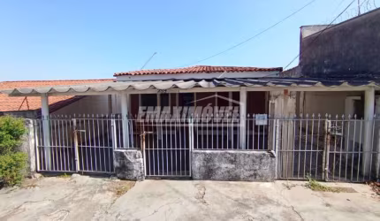 Casa com 4 Quartos sendo 1 suíte e Edícula no Jd. Simus
