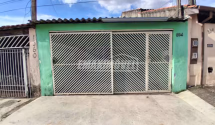 Casa com 2 Quartos e 2 vagas na Vila Fiori