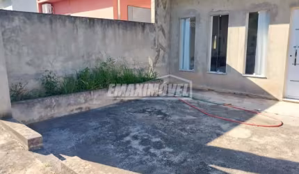 Casa em Bairros em Araçoiaba da Serra