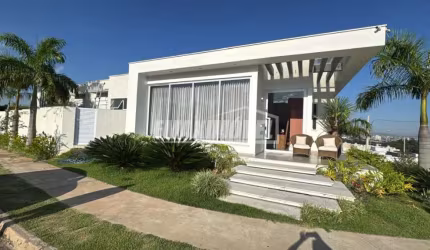 Casa com 4 suítes para locação no Condomínio Bouganville