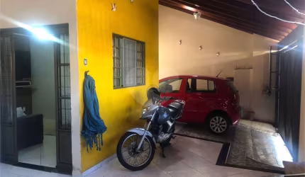 Casa com 3 quartos à venda em Jardim Dona Lili - SP