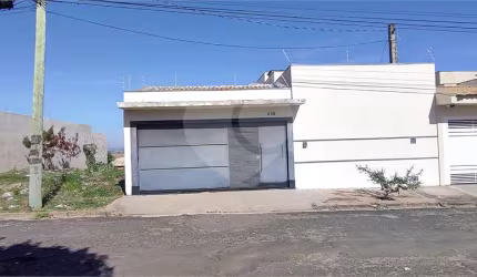 Casa com 3 quartos à venda em Conjunto Habitacional Presidente Eurico Gaspar Dutra - SP