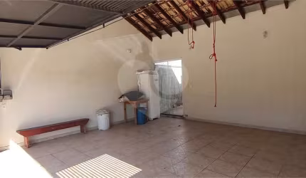 Casa com 3 quartos à venda em Conjunto Habitacional Presidente Eurico Gaspar Dutra - SP