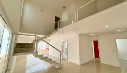 Casa com 3 quartos à venda em Residencial Villaggio - SP