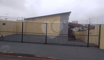 Casa com 2 quartos à venda em Vila Souto - SP