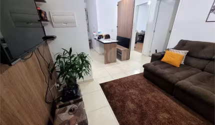 Apartamento com 2 quartos à venda em Jardim Ferraz - SP