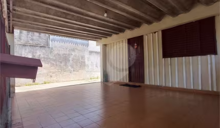 Casa com 4 quartos à venda em Vila Industrial - SP