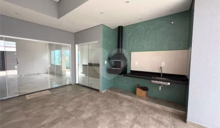 Casa com 3 quartos à venda em Jardim Solange - SP